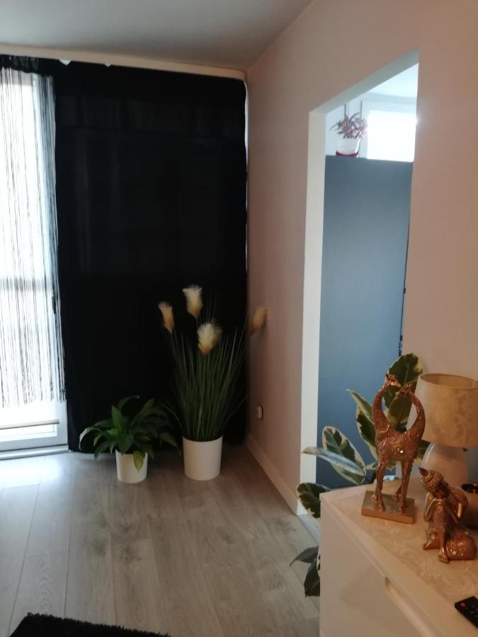 Kawalerka - Jelenia Gora, Dziel. Zabobrze Daire Dış mekan fotoğraf